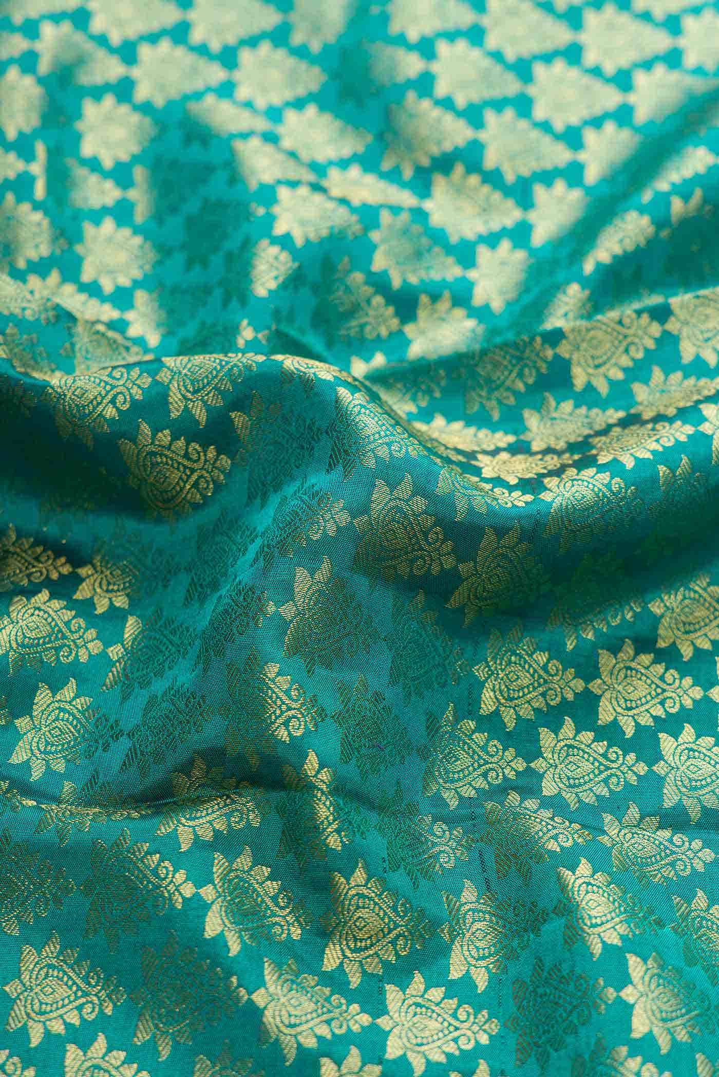 Green Dual Tone Kanchipuram Silk Saree