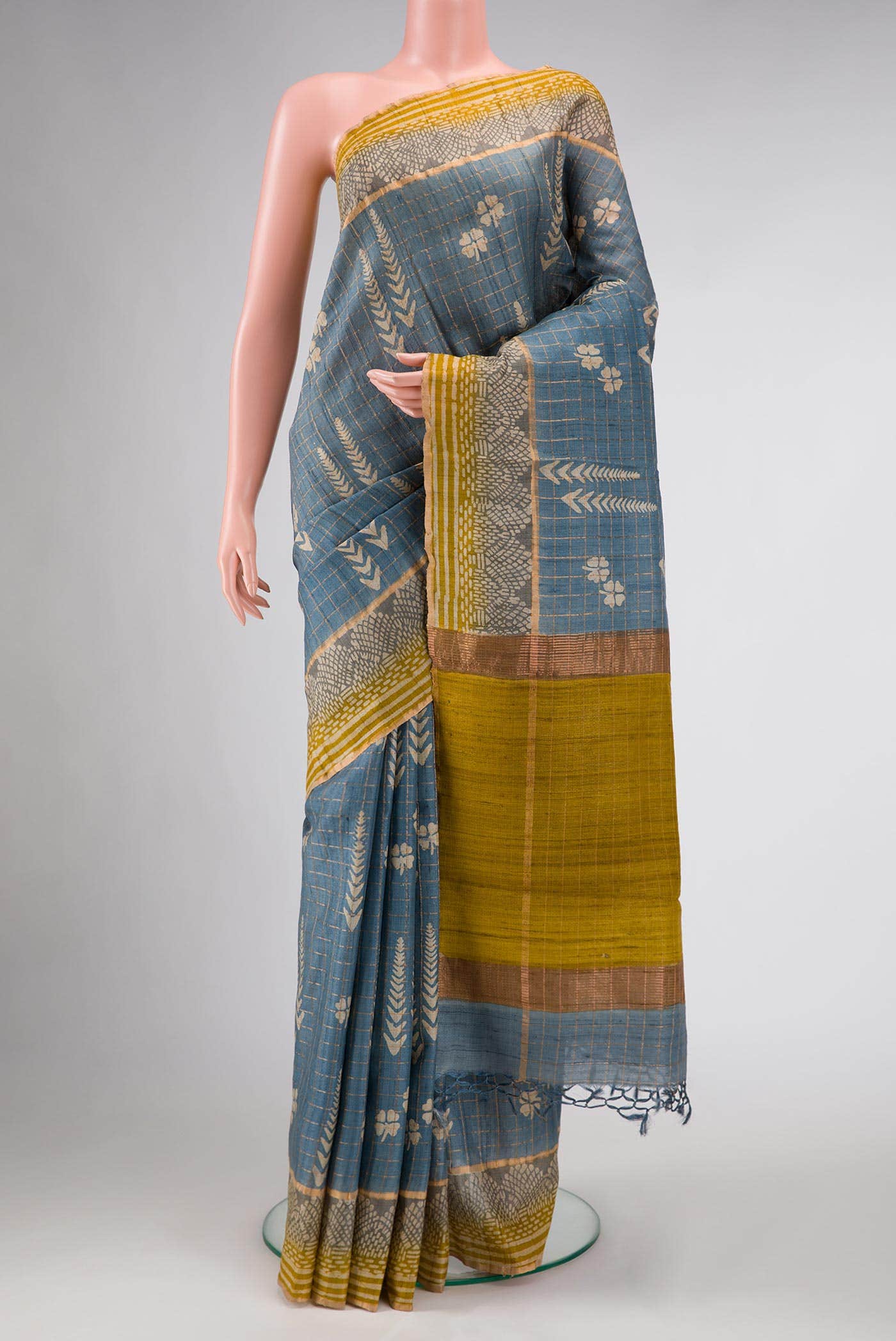 Grey Dual Tone Tussar Silk Saree
