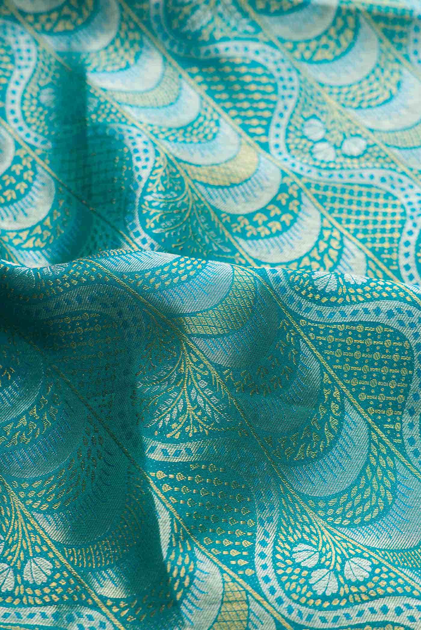 Green Dual Tone Kanchipuram Silk Saree