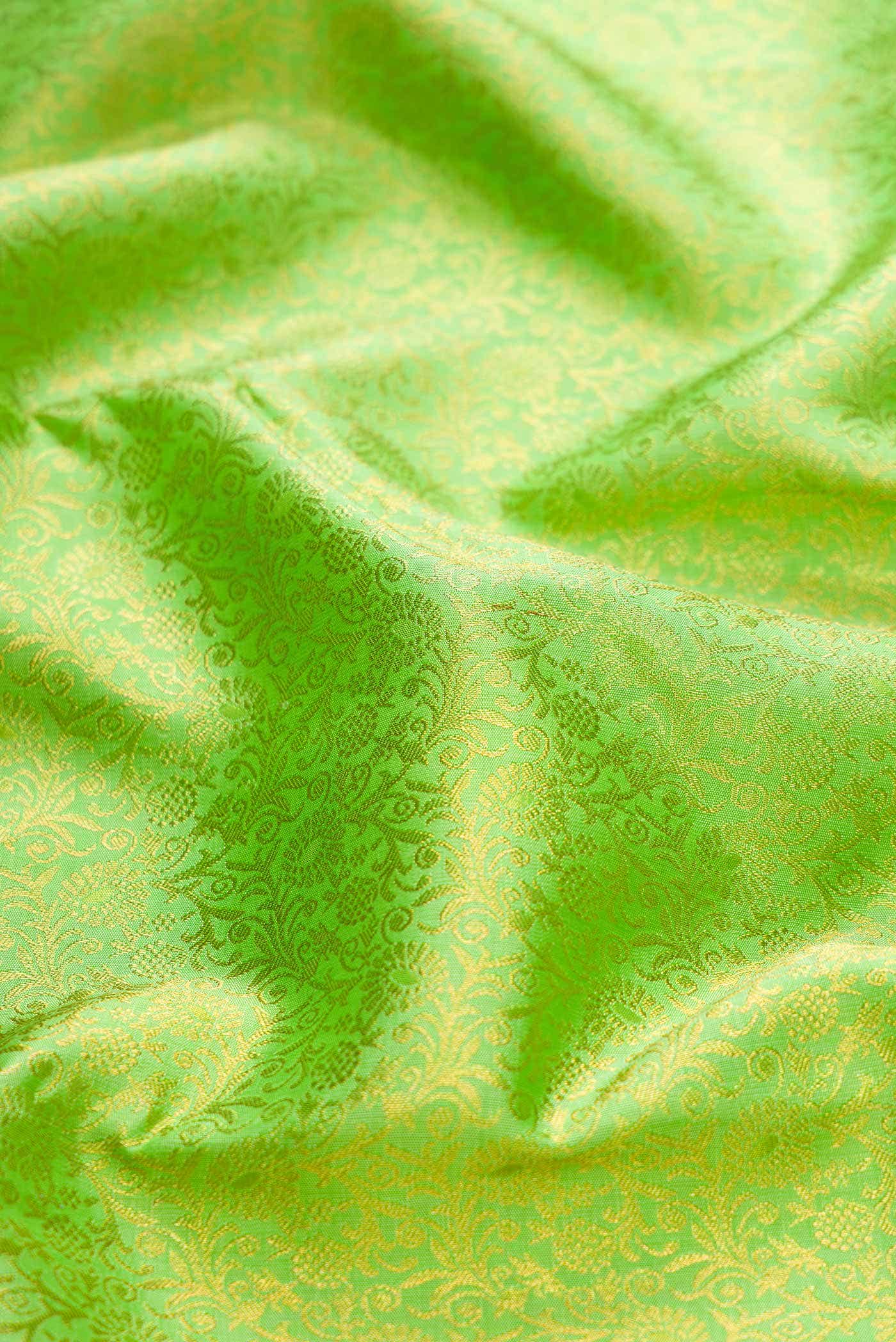 Parrot Green Dual Tone Kanchipuram Silk Saree