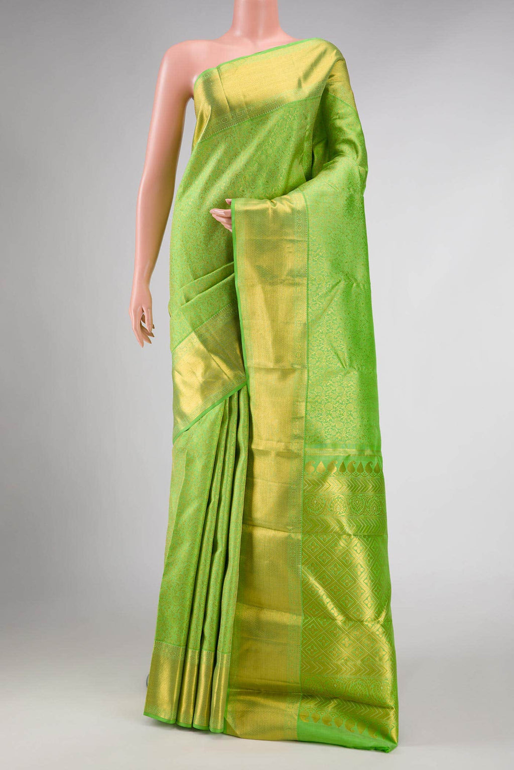 Parrot Green Dual Tone Kanchipuram Silk Saree