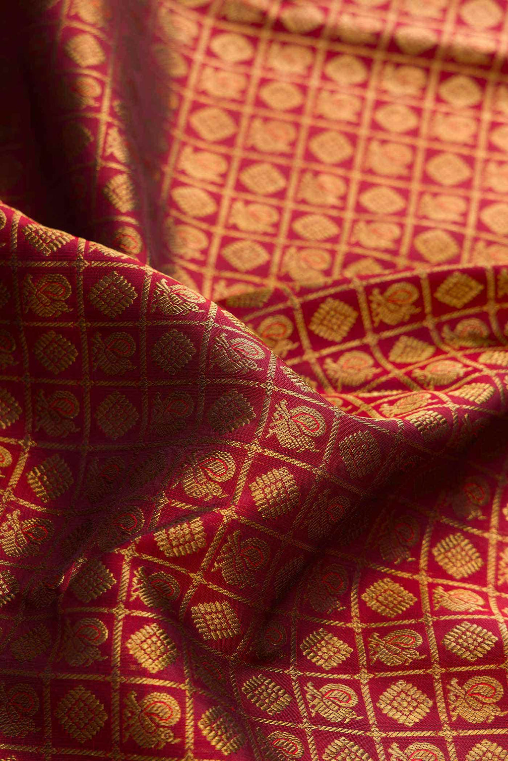 Maroon Dual Tone Kanchipuram Silk Saree