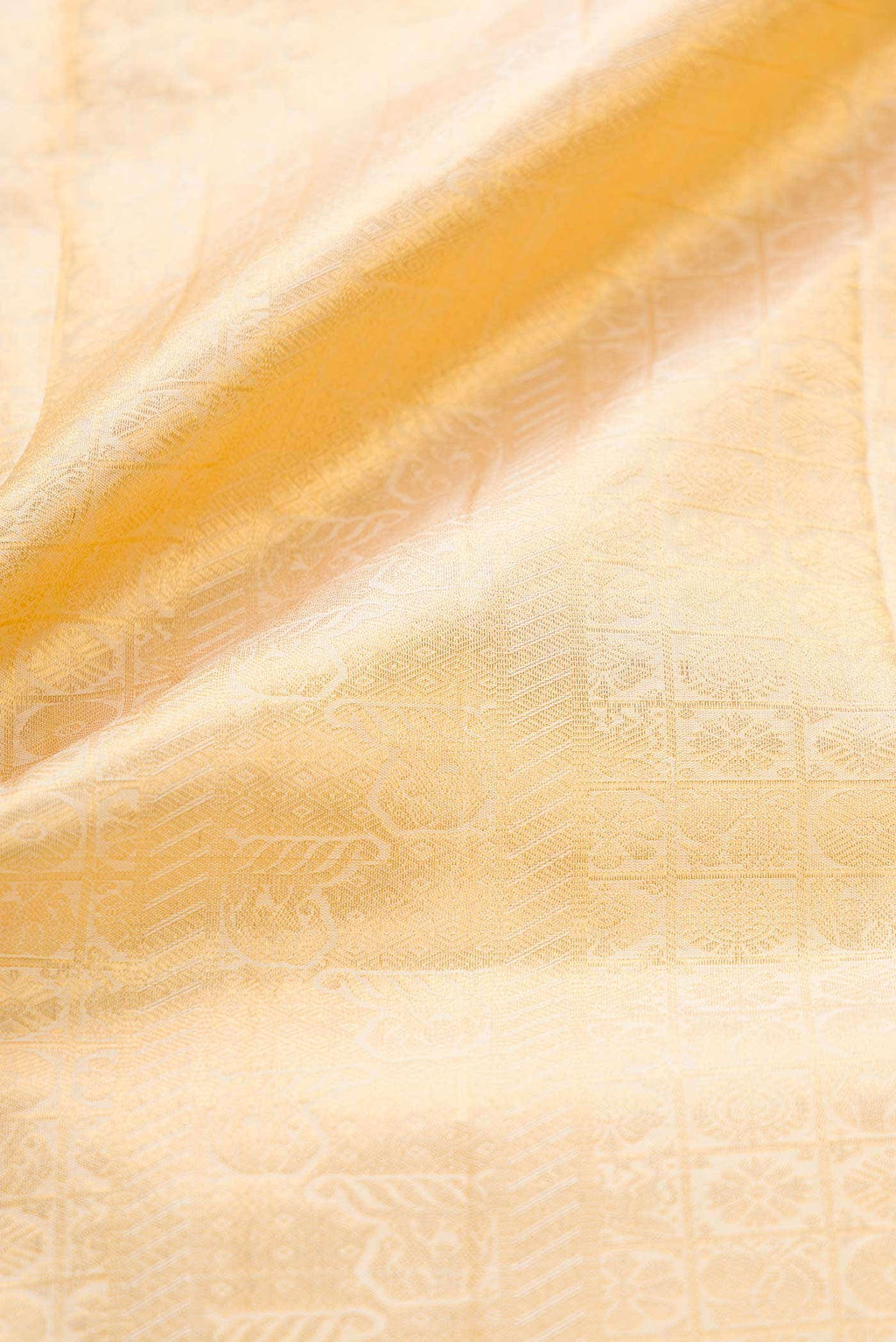Gold Silk Dhoti With Angavastram (8X4) Muzham