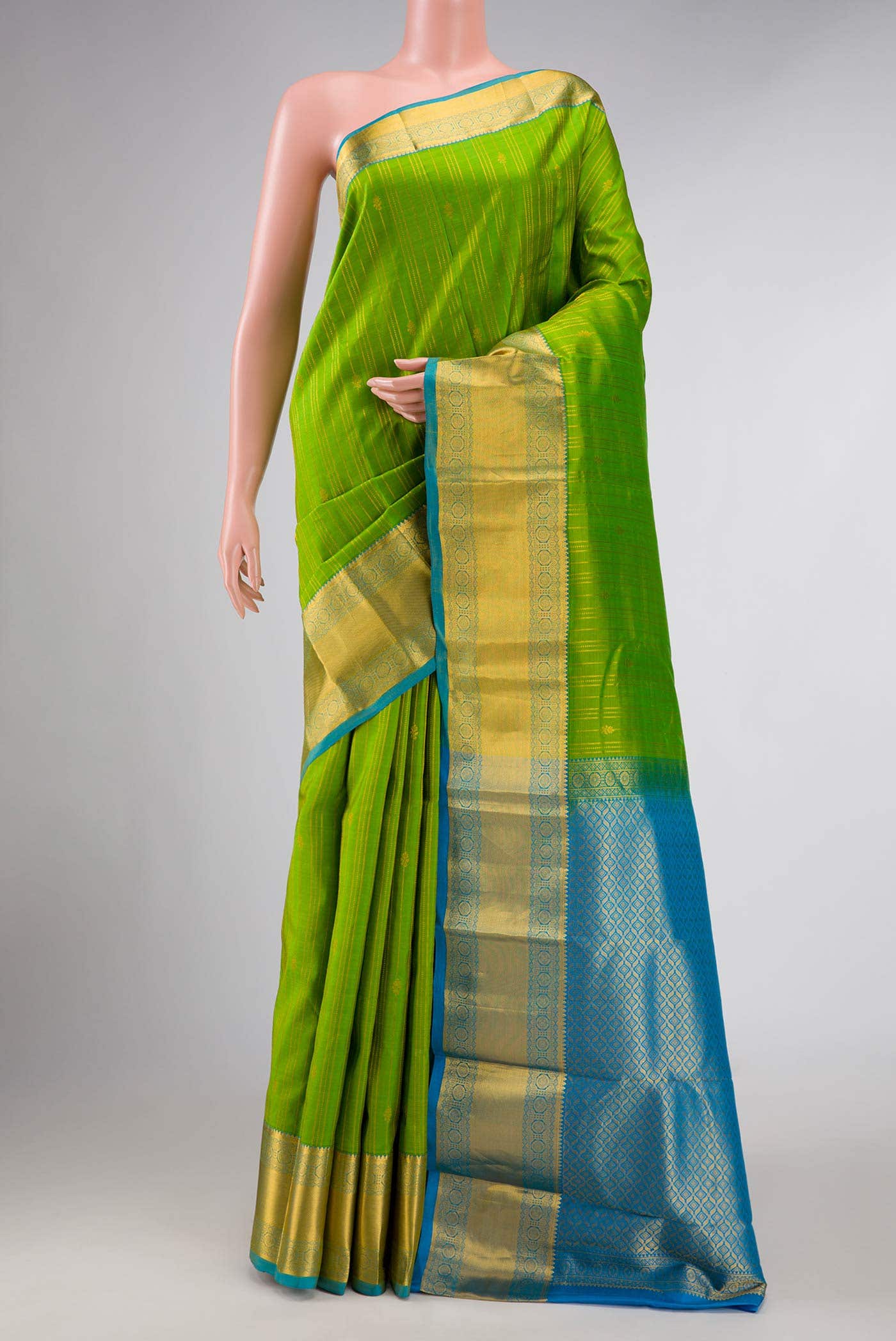Parrot Green Dual Tone Kanchipuram Silk Saree