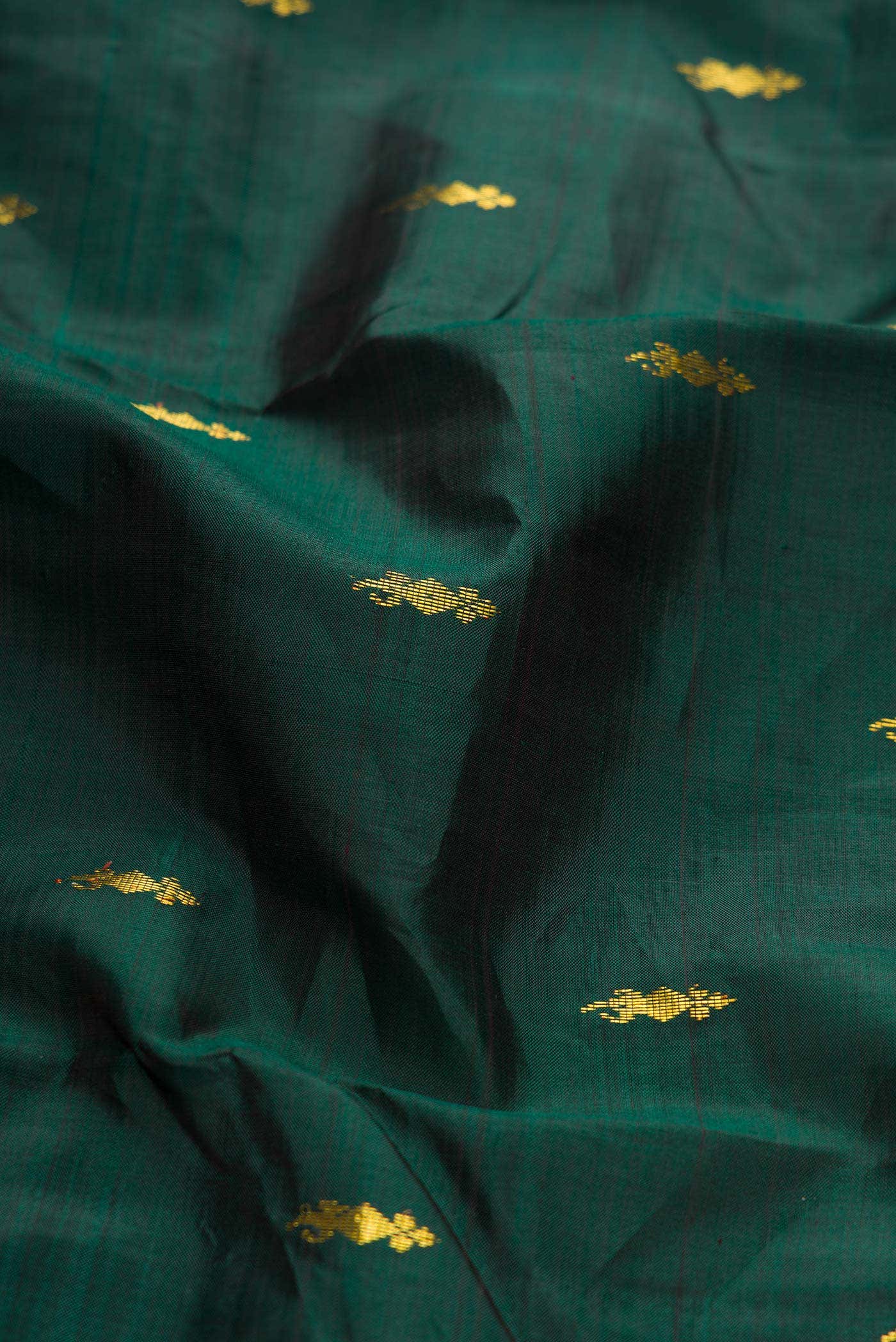 Bottle Green Dual Tone Kanchipuram Silk Saree