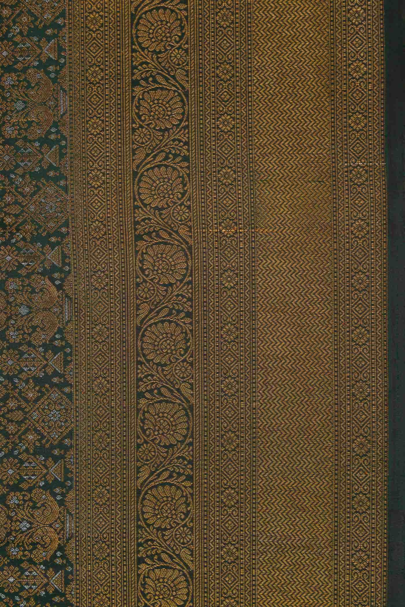 Bottle Green Dual Tone Kanchipuram Silk Saree