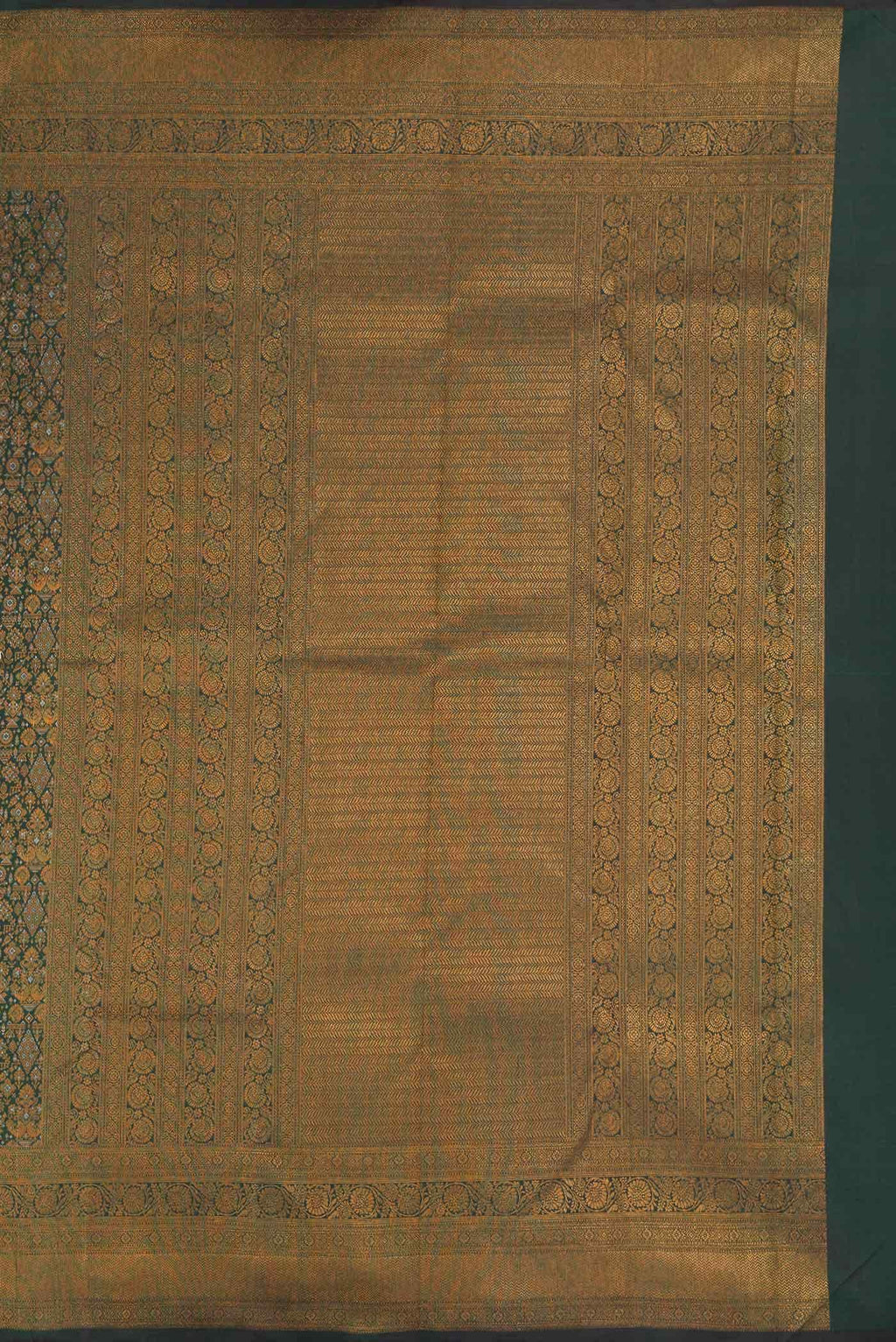 Bottle Green Dual Tone Kanchipuram Silk Saree