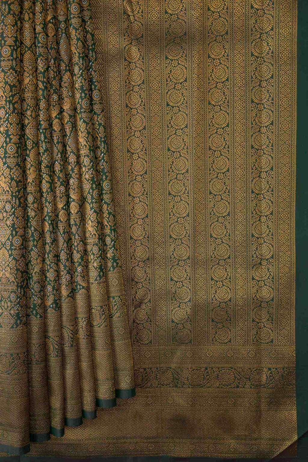 Bottle Green Dual Tone Kanchipuram Silk Saree