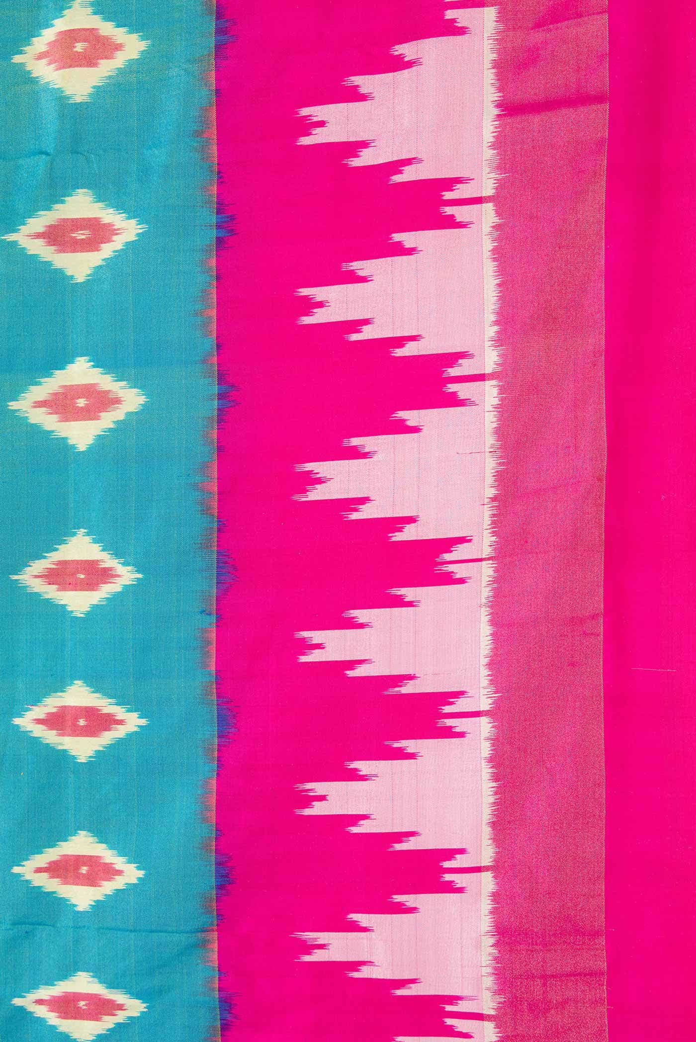 Green Dual Tone Pochampally Silk Saree
