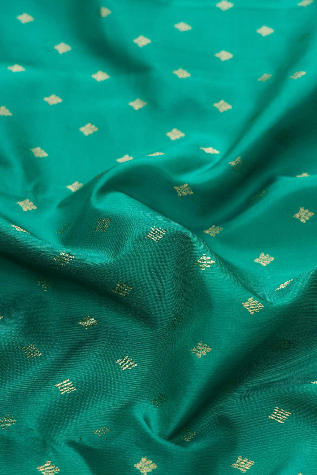 Green Dual Tone Kanchipuram Silk Saree