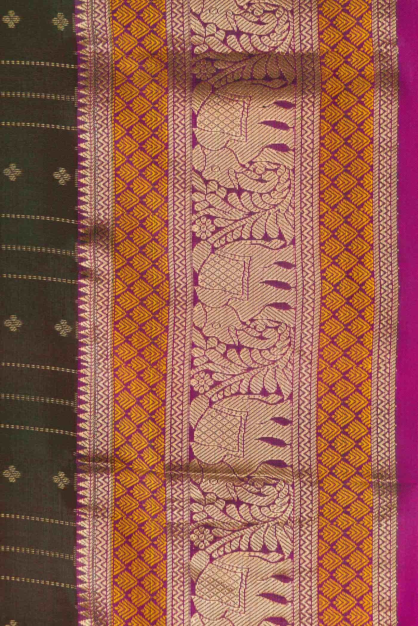 Bottle Green Dual Tone Kanchipuram Silk Saree