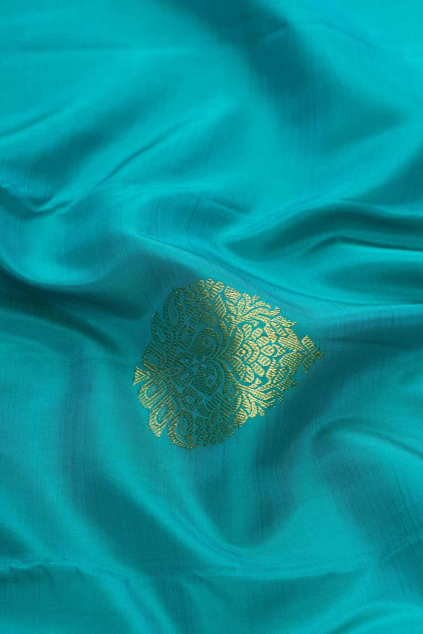 Green Dual Tone Kanchipuram Silk Saree