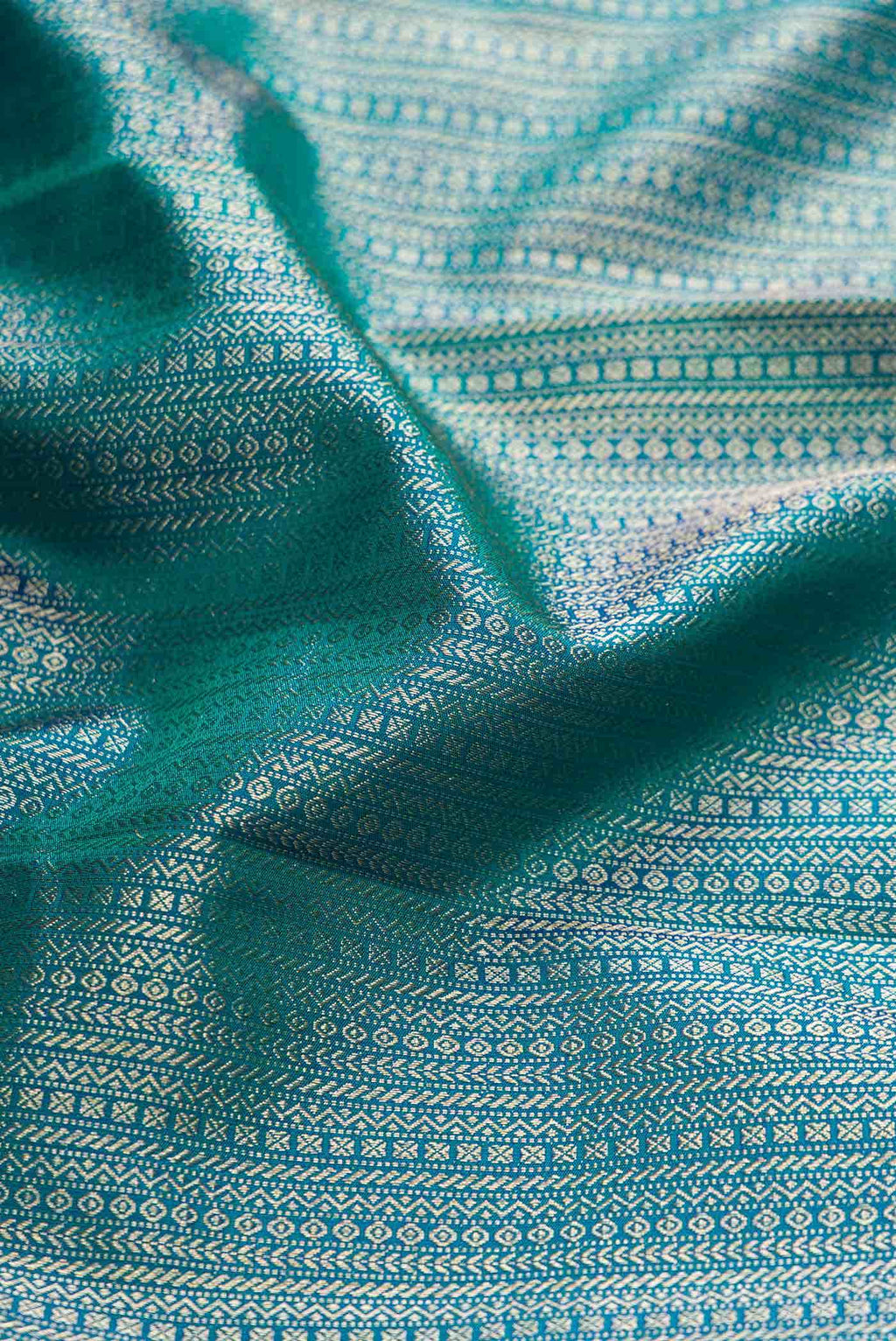 Peacock Blue Dual Tone Kanchipuram Silk Saree