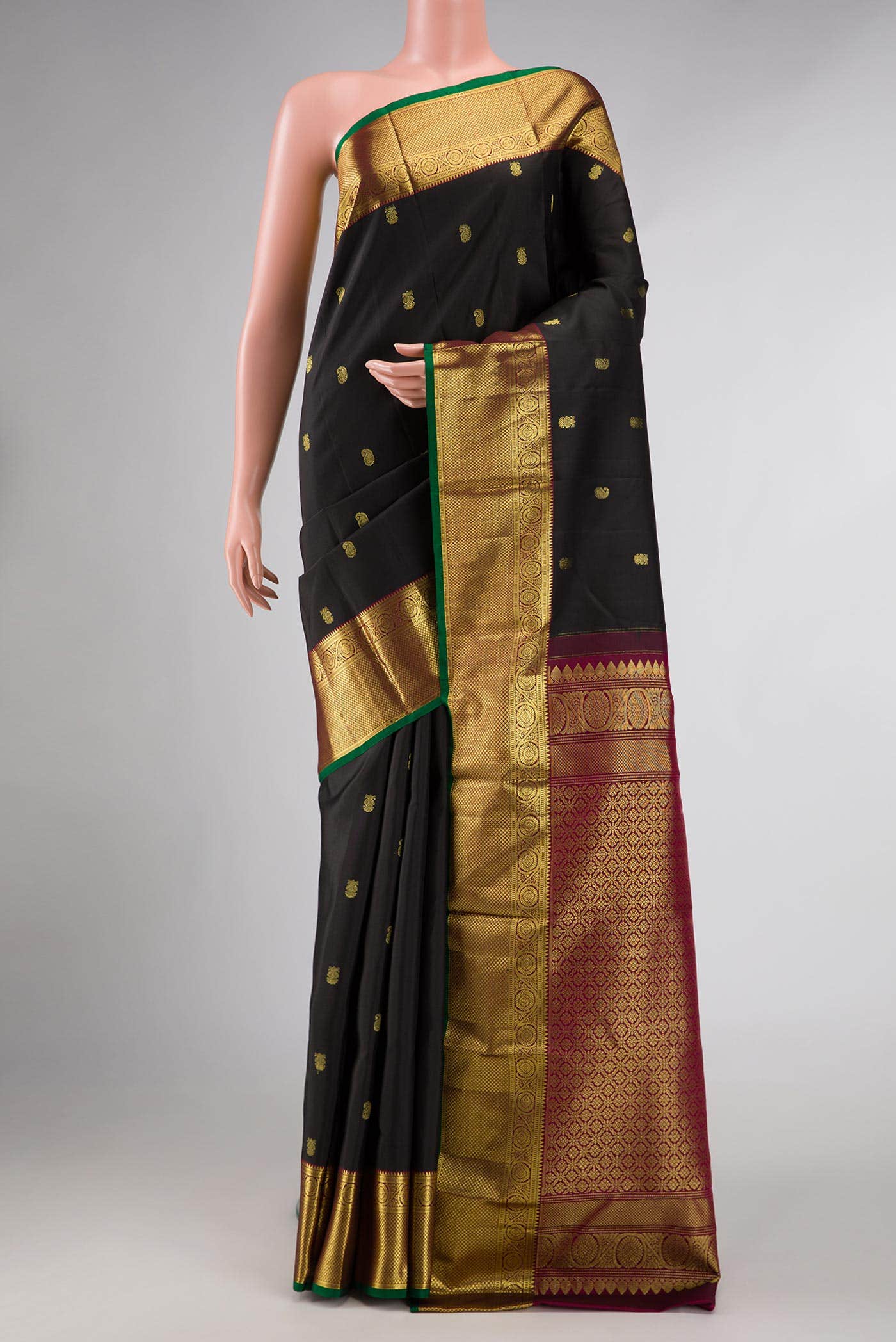 Black Dual Tone Kanchipuram Silk Saree