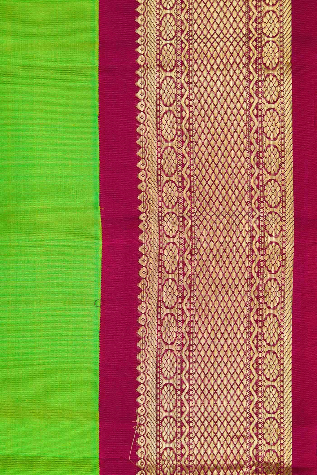 Parrot Green Dual Tone Kanchipuram Silk Saree