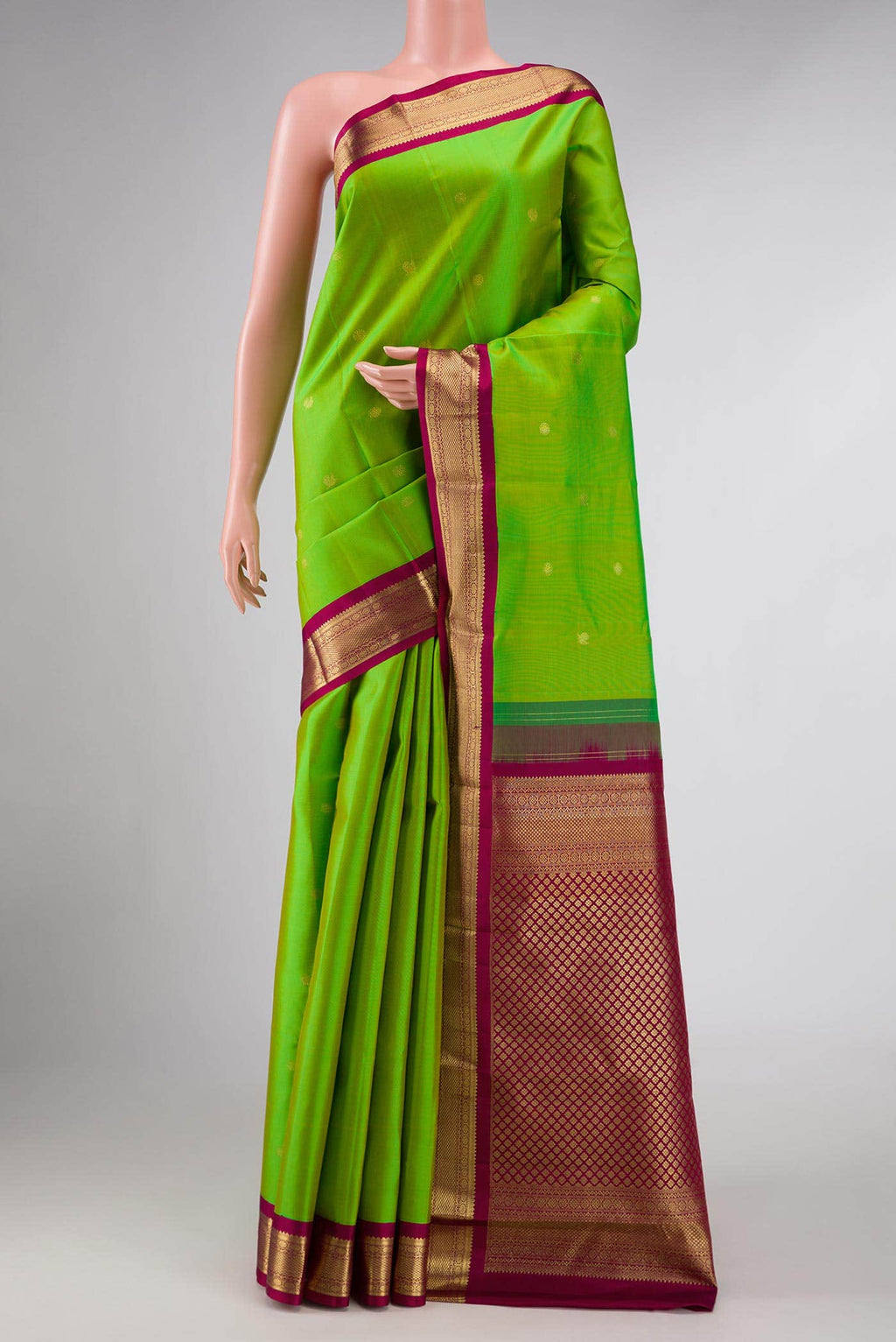 Parrot Green Dual Tone Kanchipuram Silk Saree