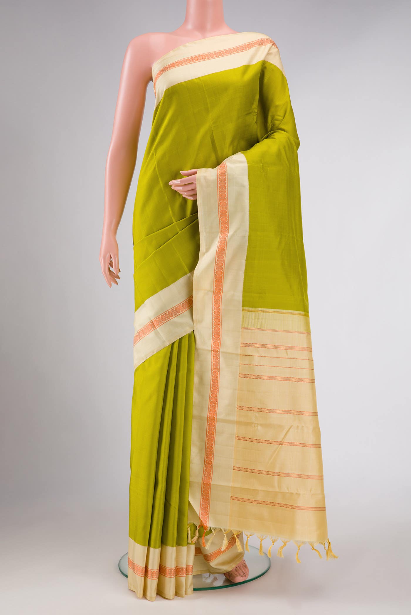 Parrot Green Kanchipuram Silk Saree