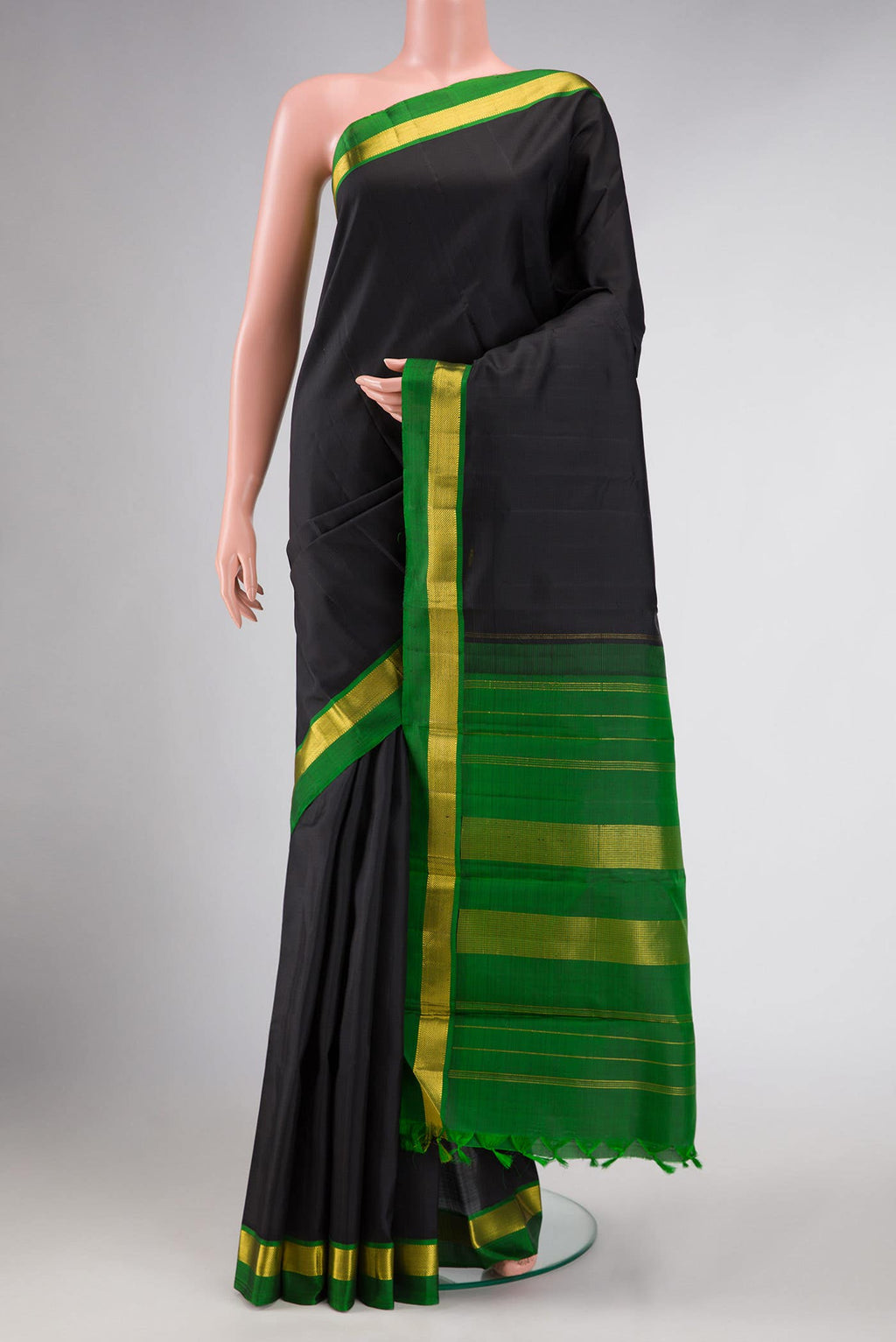 Pure Silk Pure Zari Black Dual Tone Kanchipuram Saree