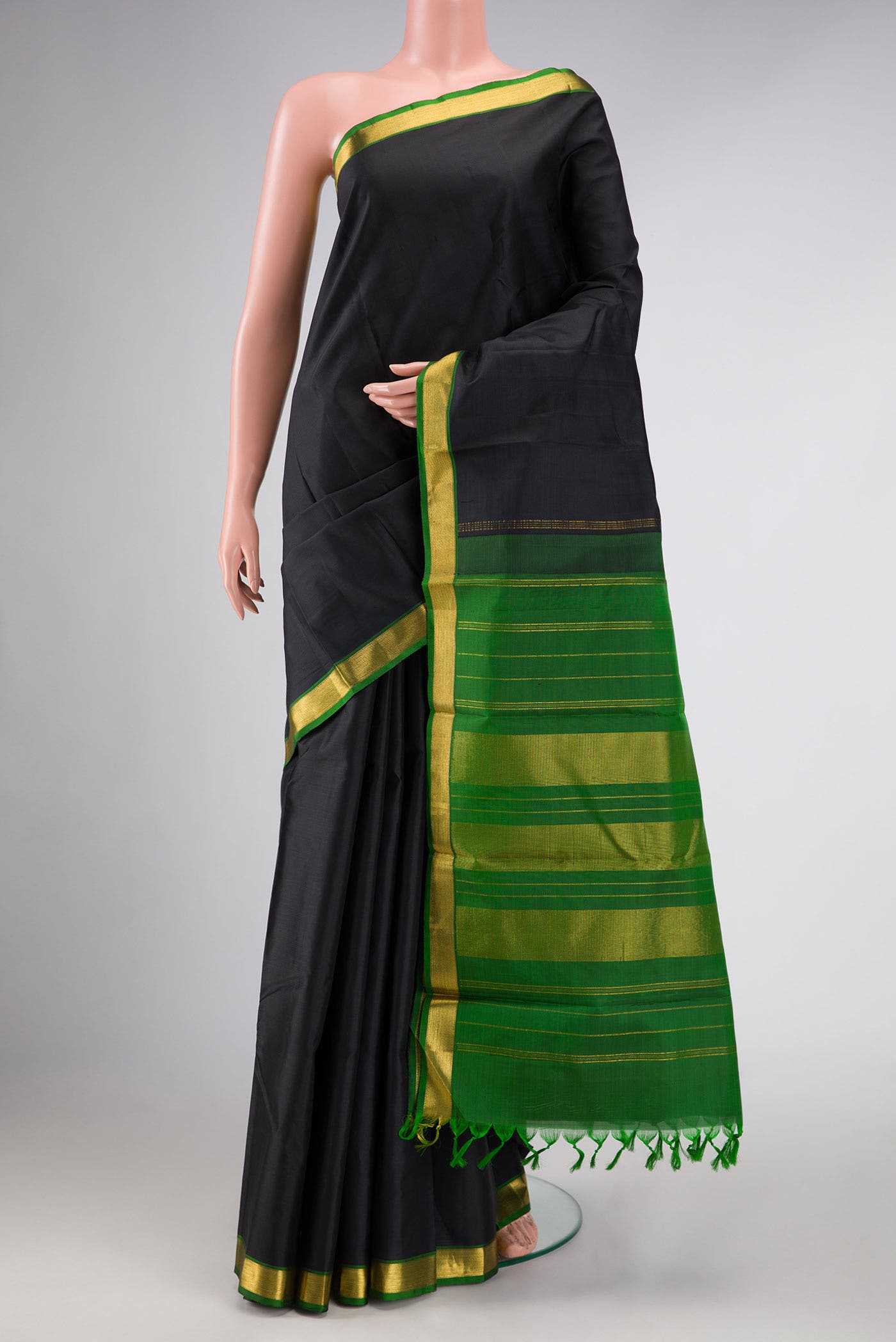 Pure Silk Pure Zari Black Dual Tone Kanchipuram Saree