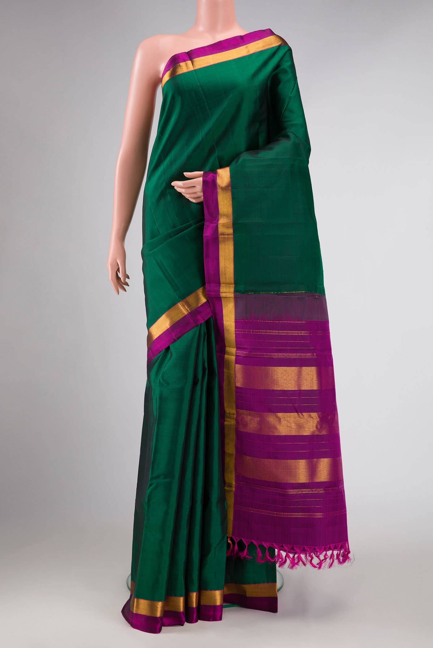 Pure Silk Pure Zari Bottle Green Dual Tone Kanchipuram Saree