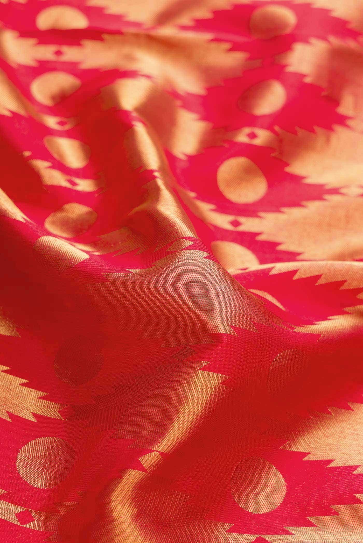 Red Dual Tone Kanchipuram Silk Saree