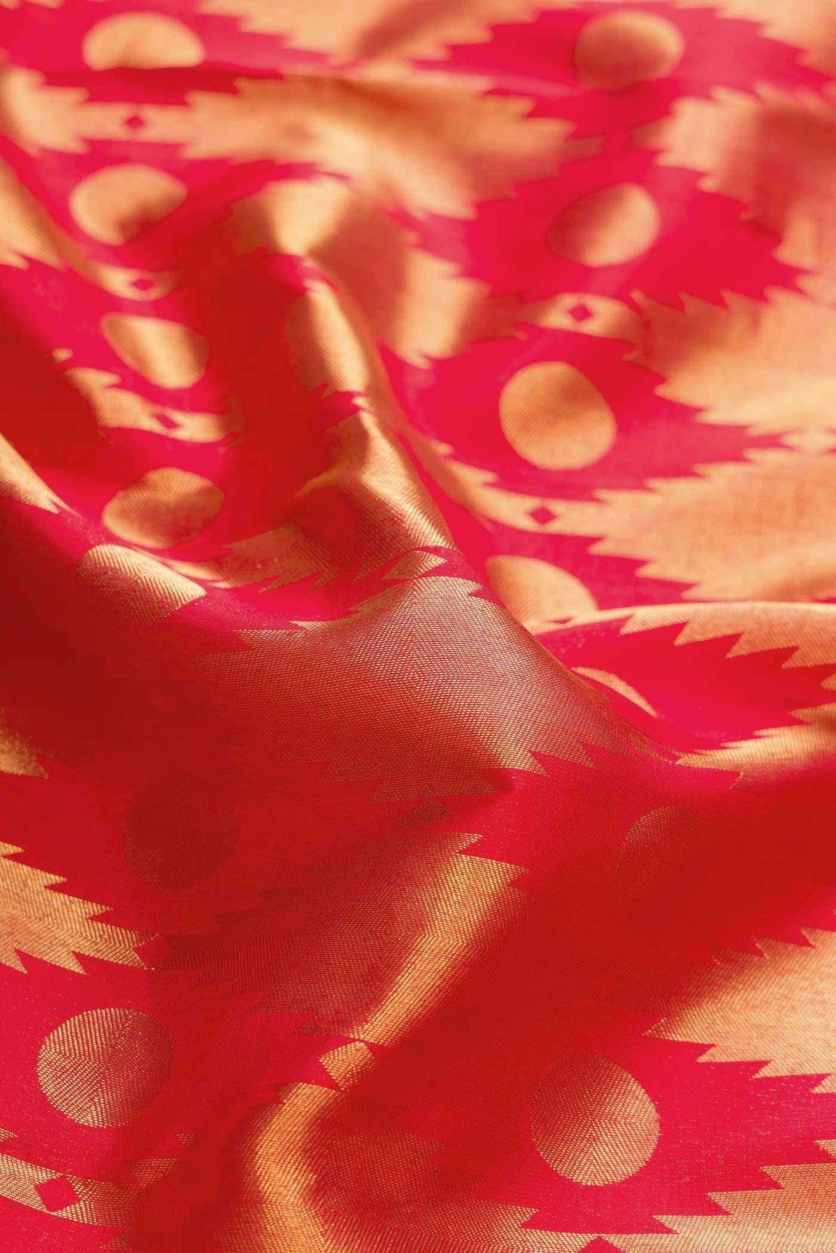 Red Dual Tone Kanchipuram Silk Saree