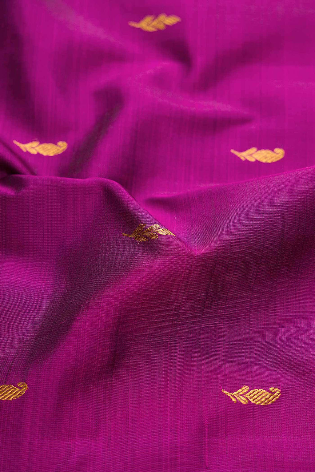 Pure Silk Pure Zari Magenta Dual Tone Kanchipuram Saree