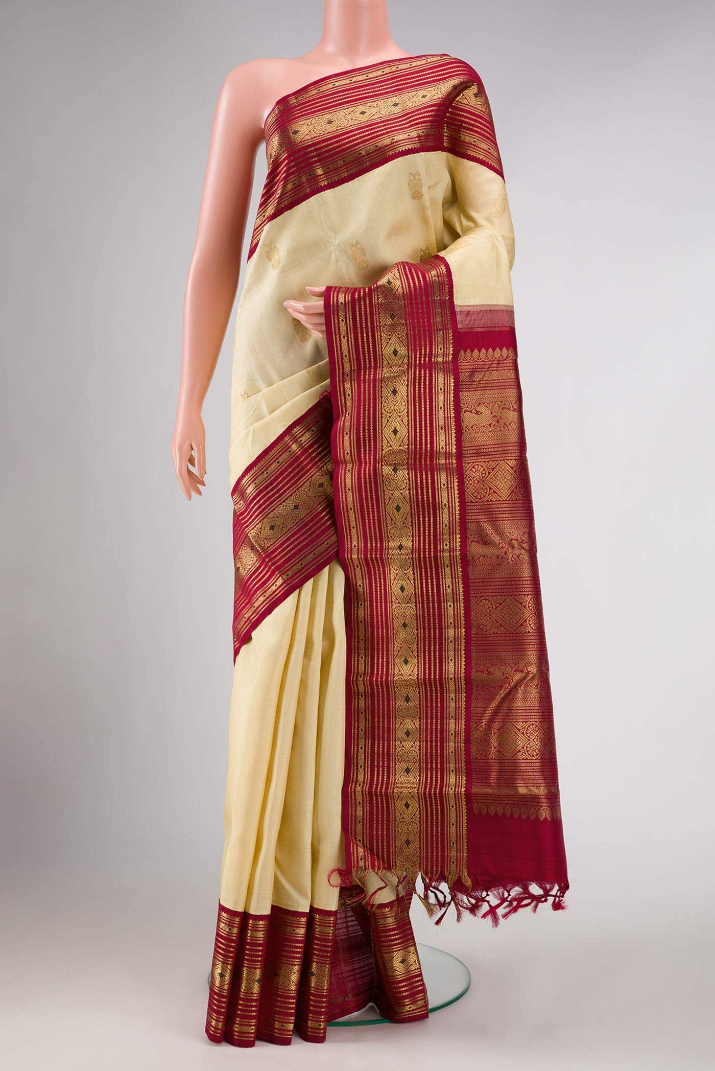 Pure Silk Pure Zari Sandal Dual Tone Kanchipuram Saree
