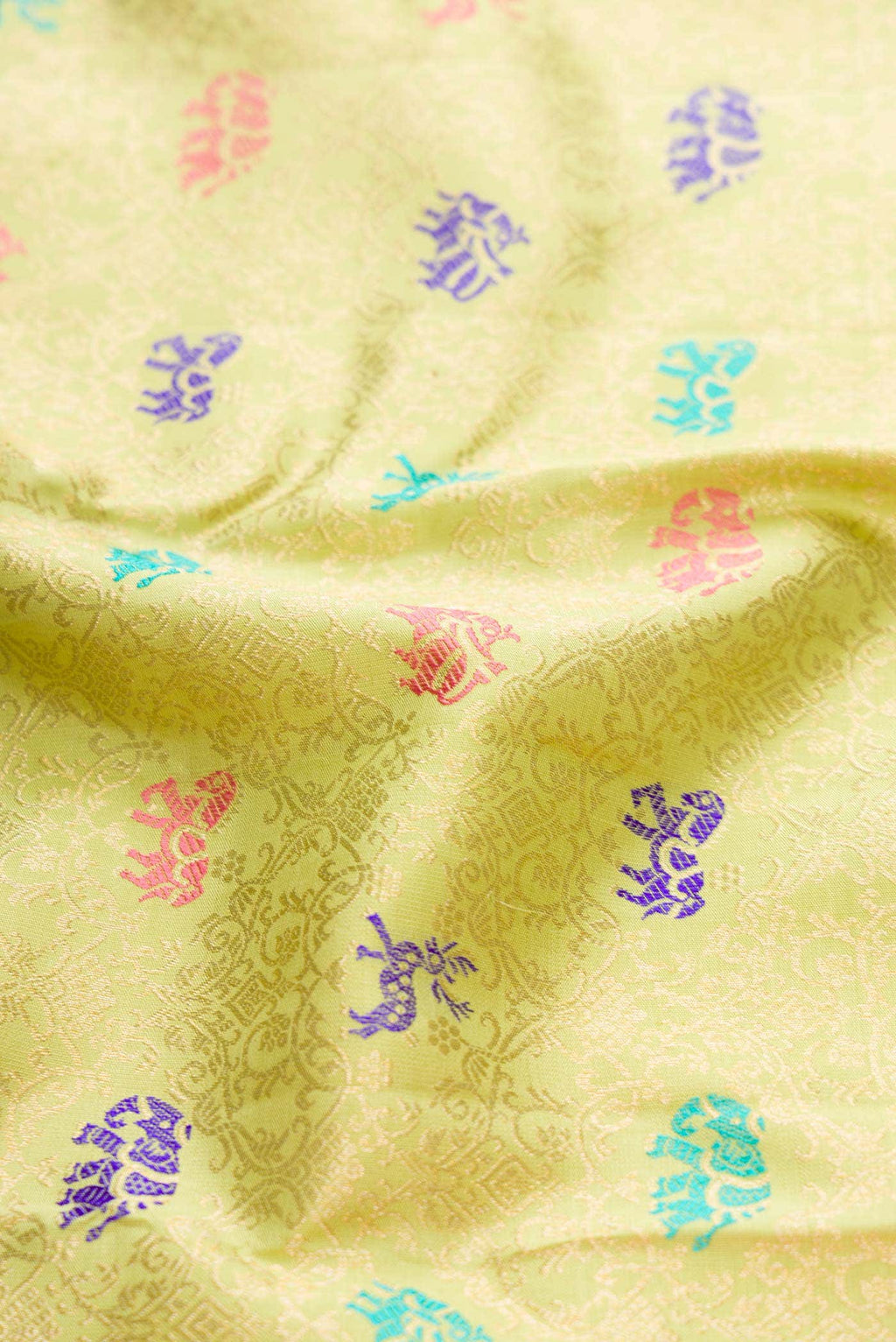 Parrot Green Dual Tone Kanchipuram Silk Saree