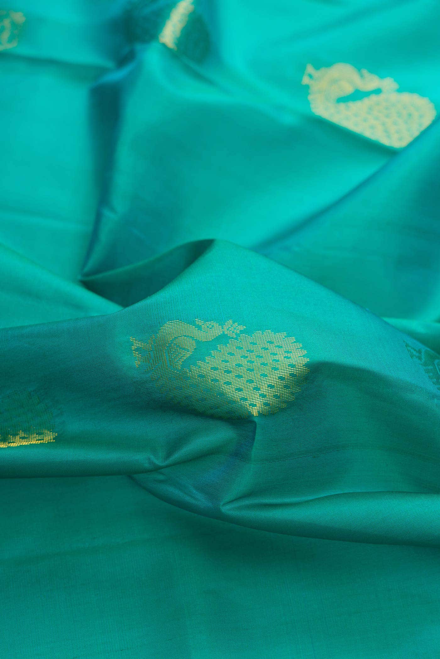 Green Dual Tone Soft Silk Saree