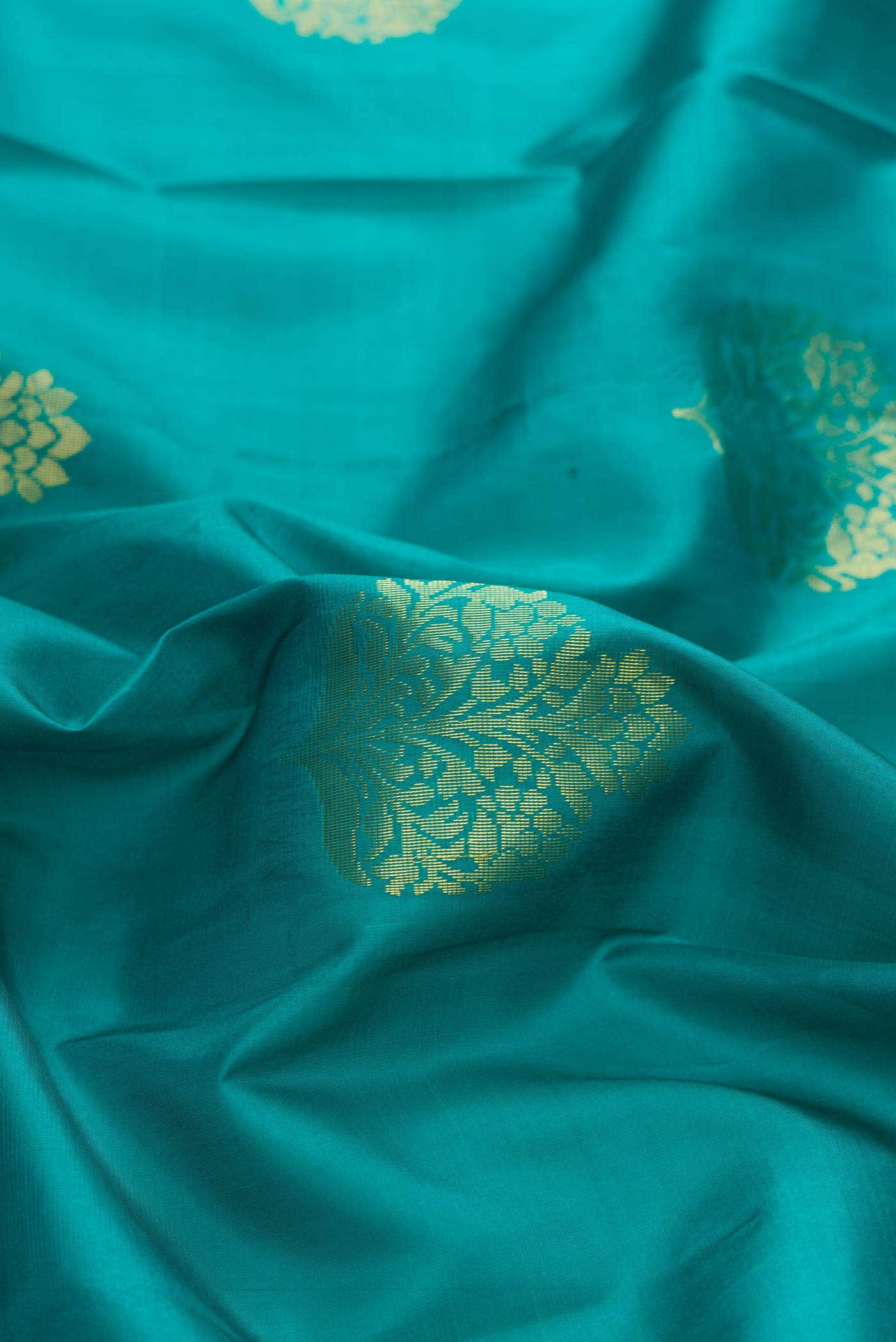 Green Dual Tone Soft Silk Saree