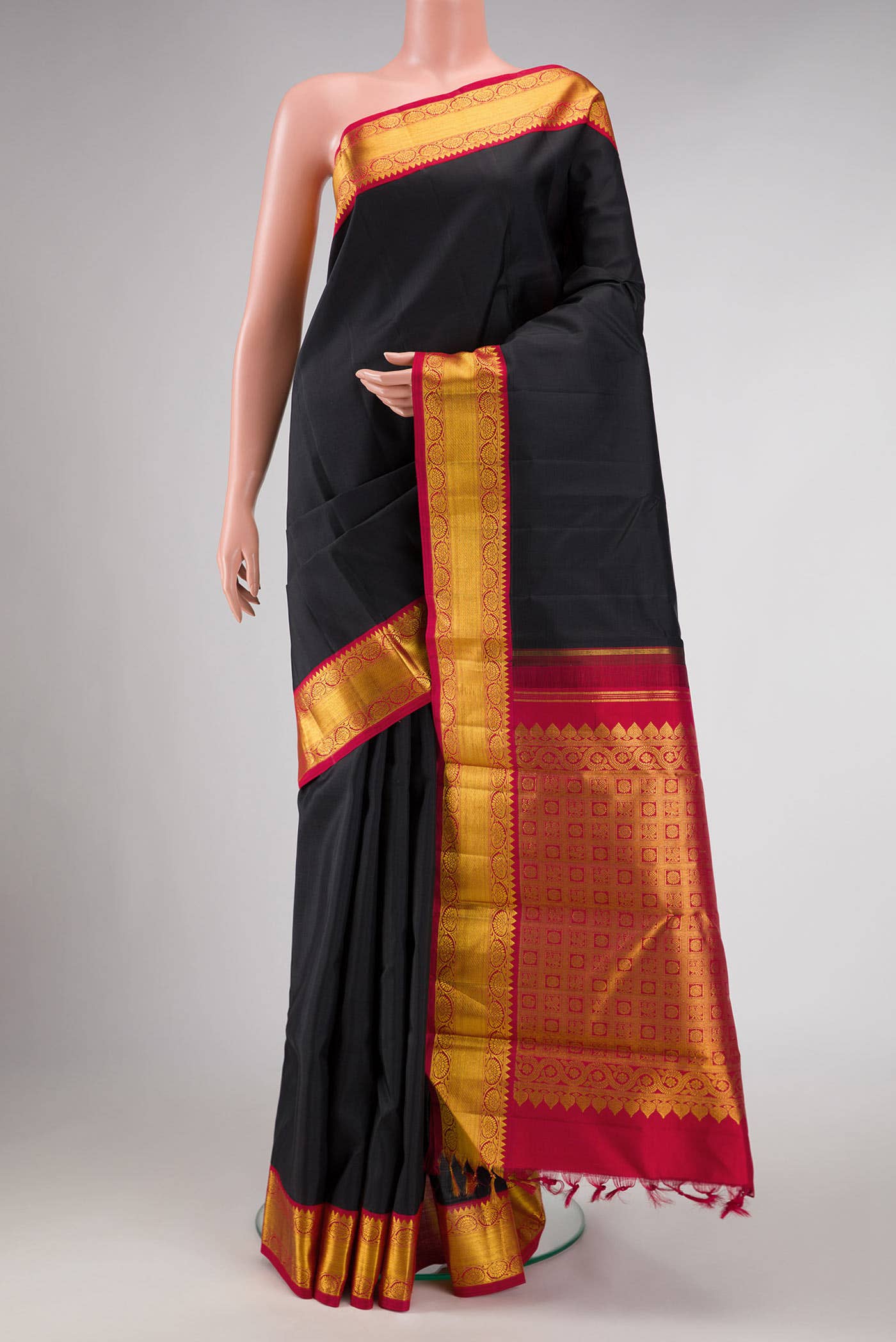 Pure Silk Pure Zari Black Dual Tone Kanchipuram Saree