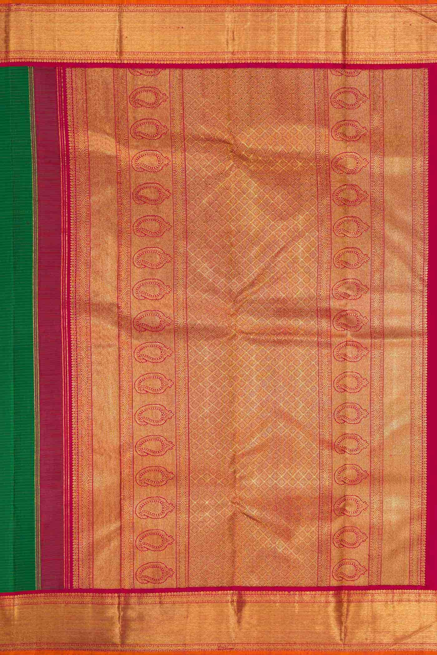 Pure Silk Pure Zari Bottle Green Dual Tone Kanchipuram Saree