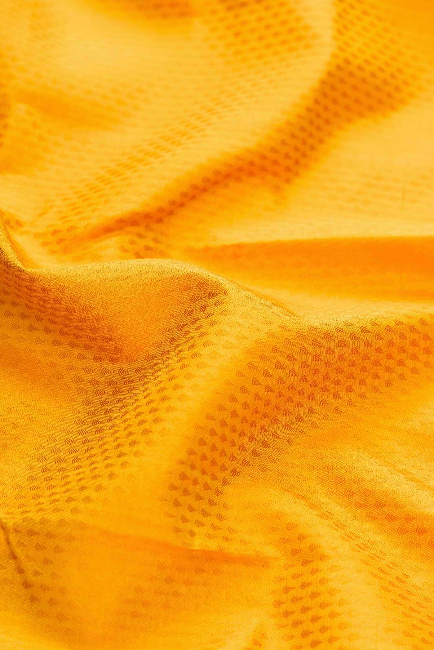 Pure Silk Pure Zari Yellow Dual Tone Kanchipuram Saree