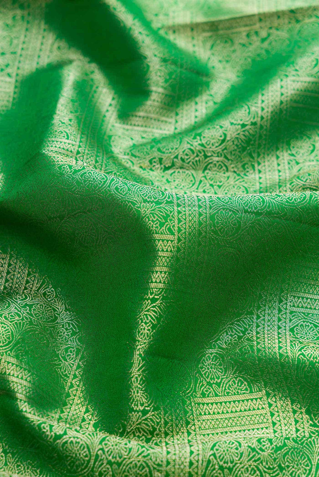 Green Dual Tone Kanchipuram Silk Saree