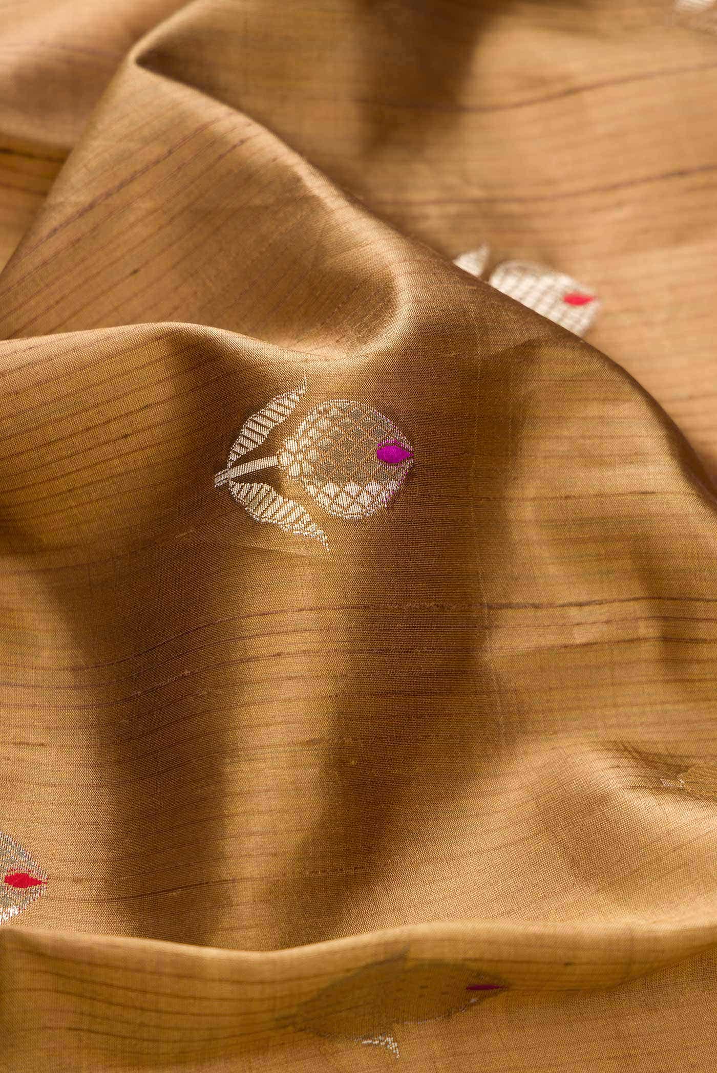 Mehandi Green Dual Tone Tussar Silk Saree