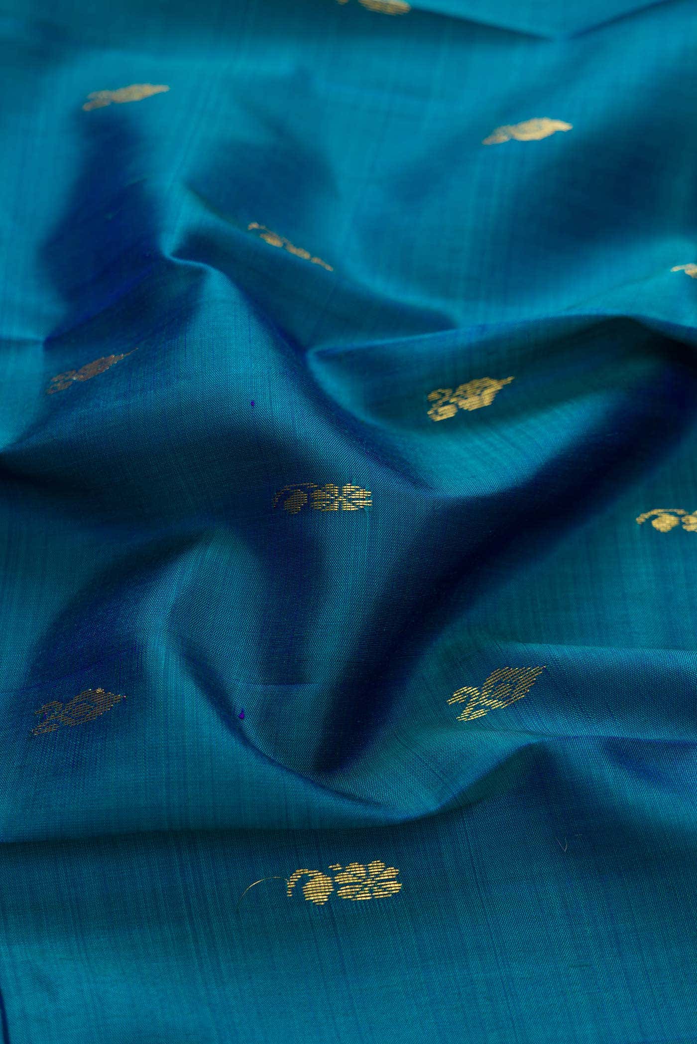 Peacock Blue Dual Tone Kanchipuram Silk Saree