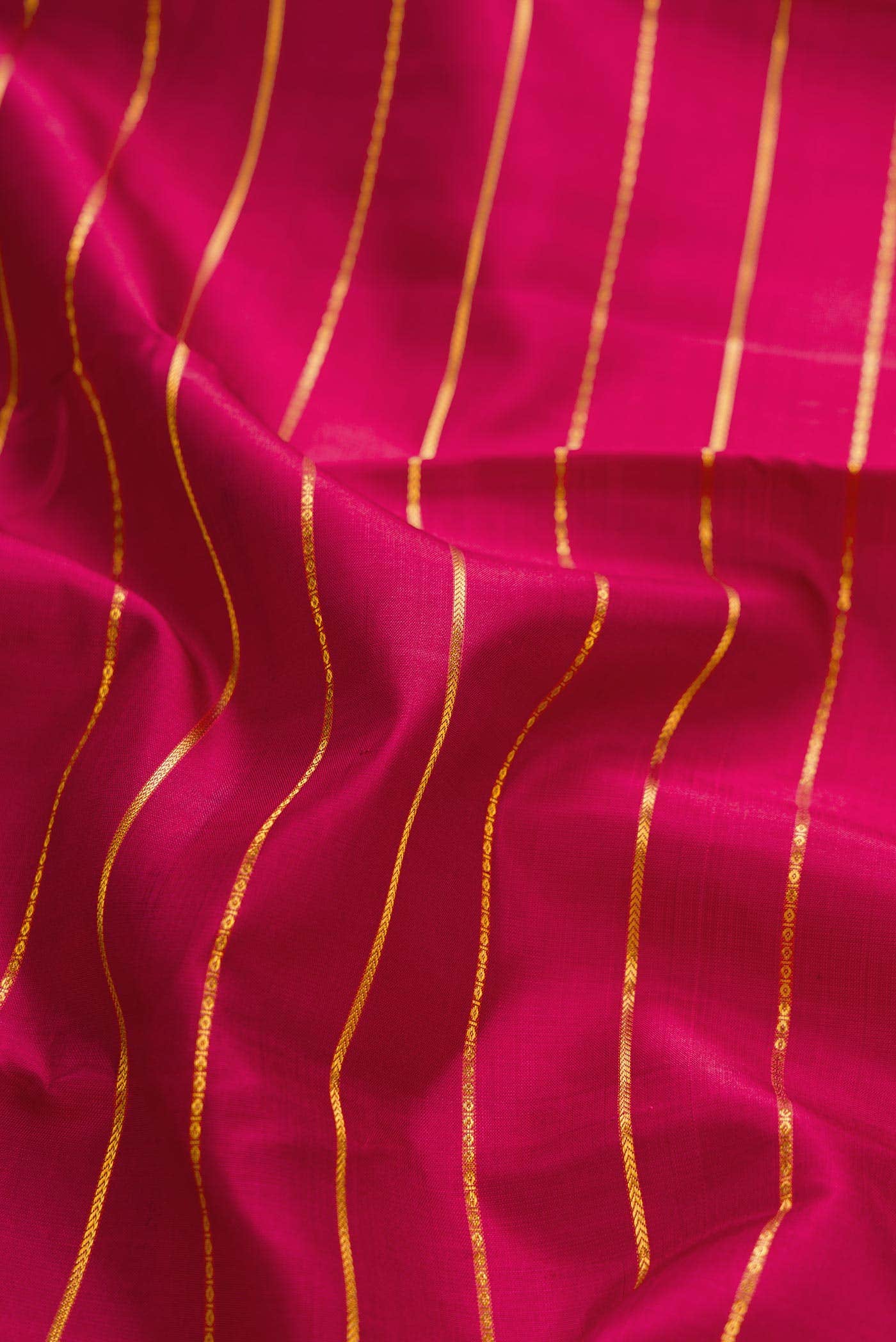 Pure Silk Pure Zari Imperial Red Dual Tone Kanchipuram Saree