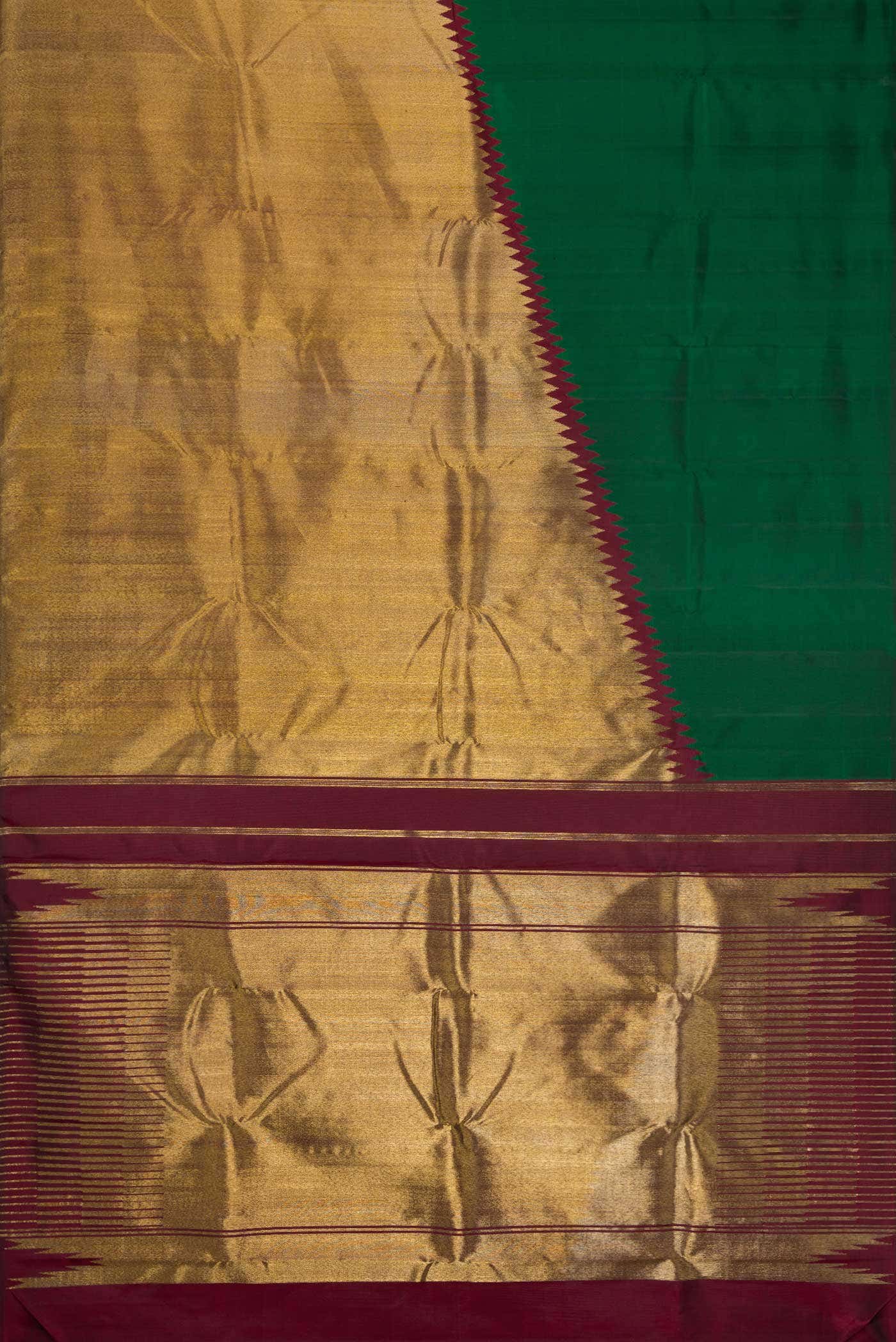 Pure Silk Pure Zari Bottle Green Dual Tone Kanchipuram Saree