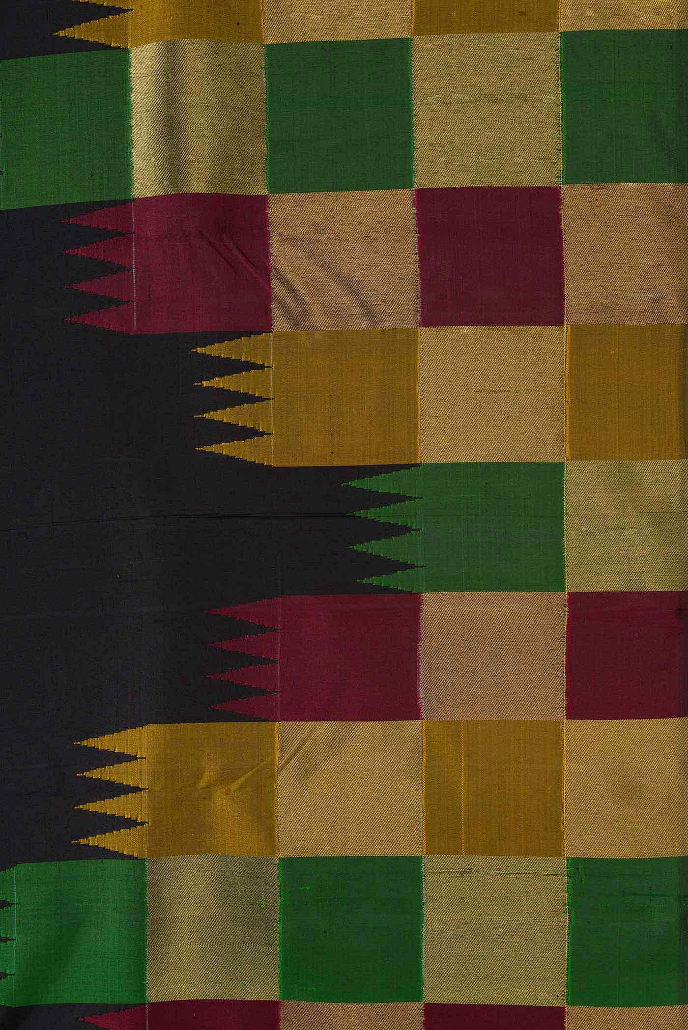 Pure Silk Pure Zari Black Dual Tone Kanchipuram Saree