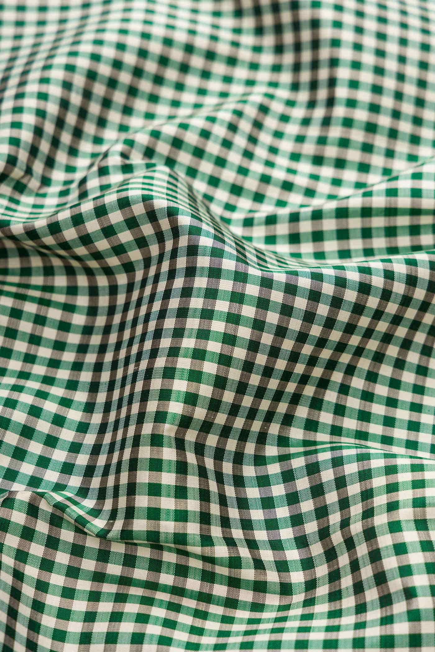 Pure Silk Pure Zari Off White and Green Dual Tone Kanchipuram Saree