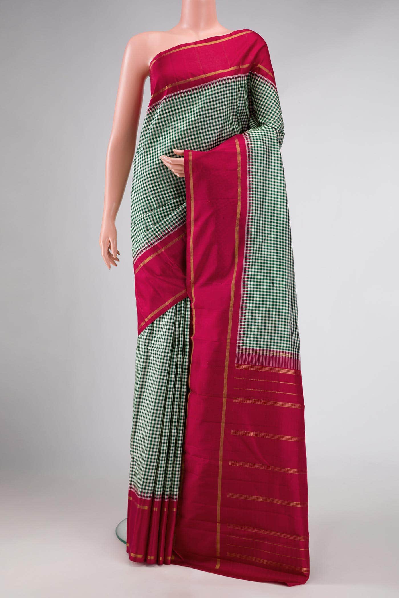 Pure Silk Pure Zari Off White and Green Dual Tone Kanchipuram Saree