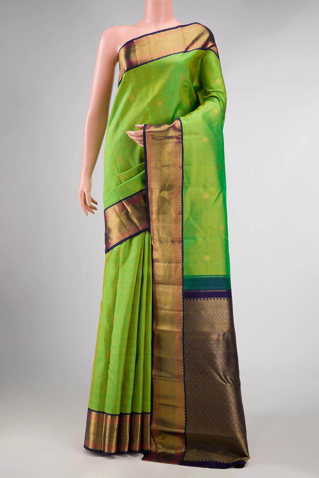 Parrot Green Dual Tone Kanchipuram Silk Saree