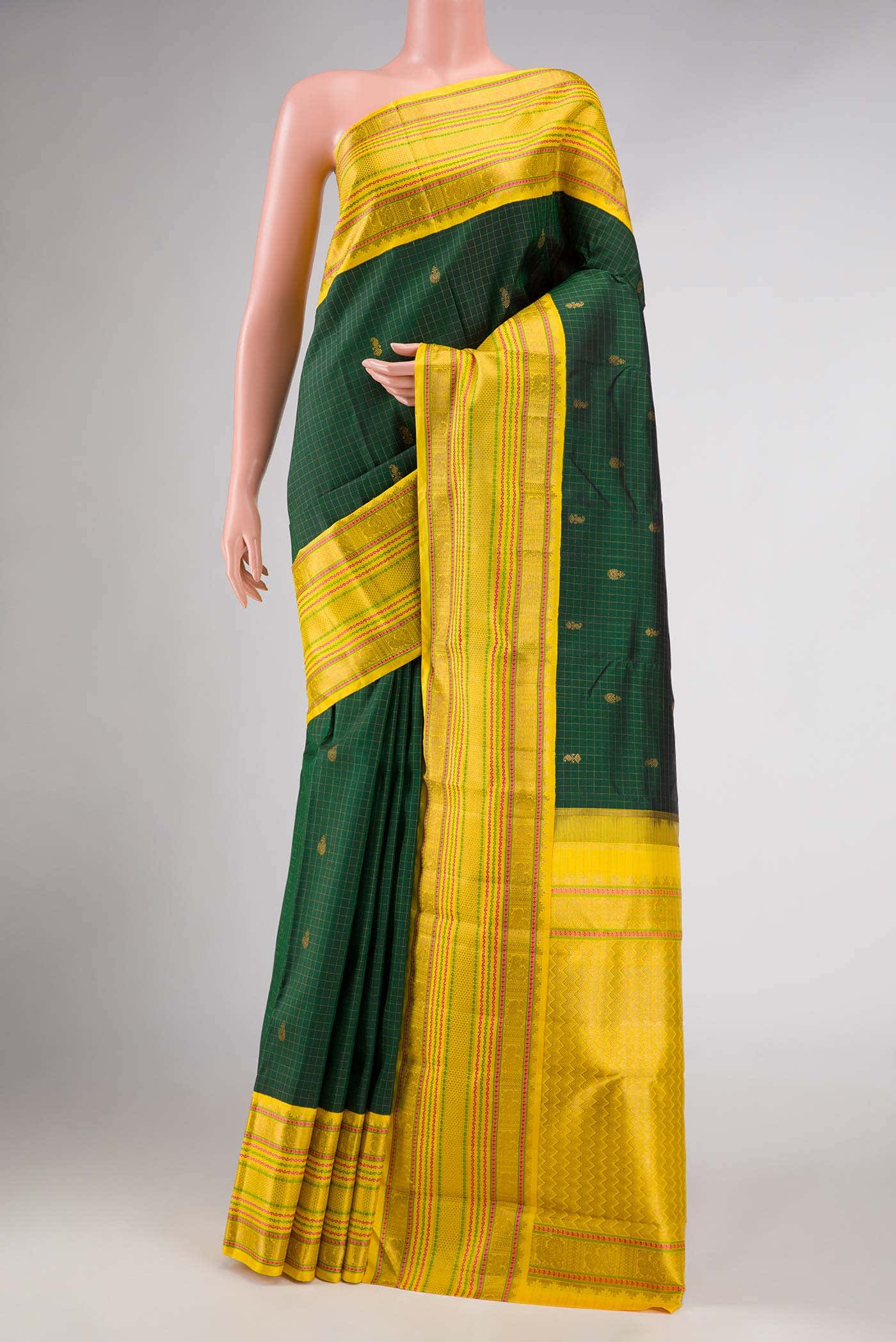Bottle Green Dual Tone Kanchipuram Silk Saree