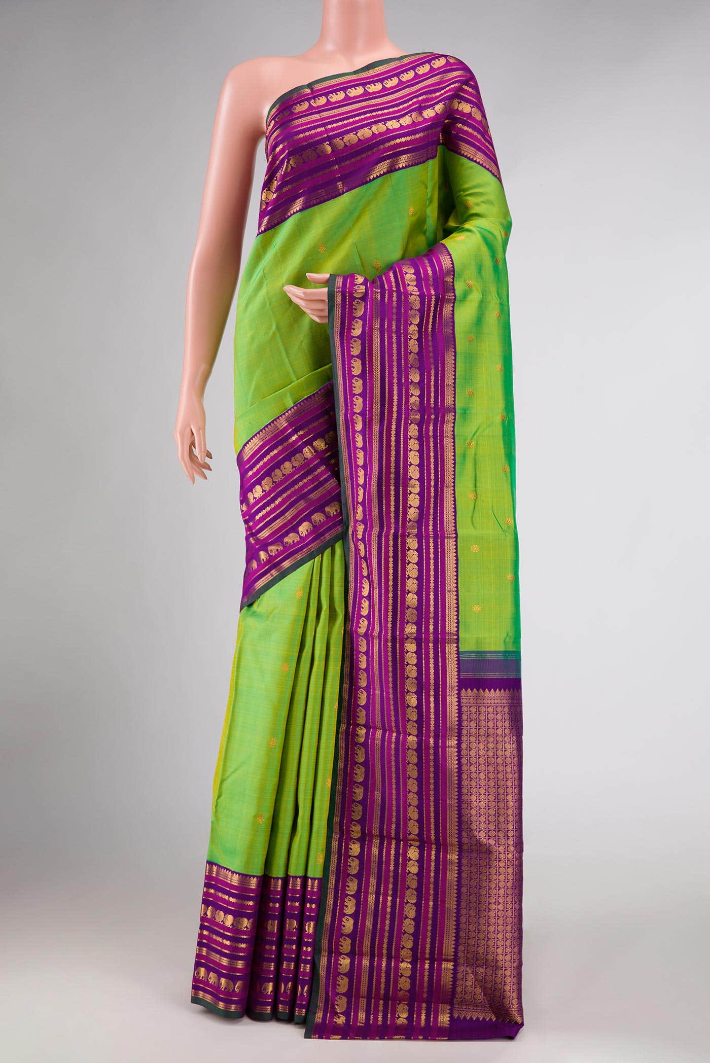 Parrot Green Dual Tone Kanchipuram Silk Saree