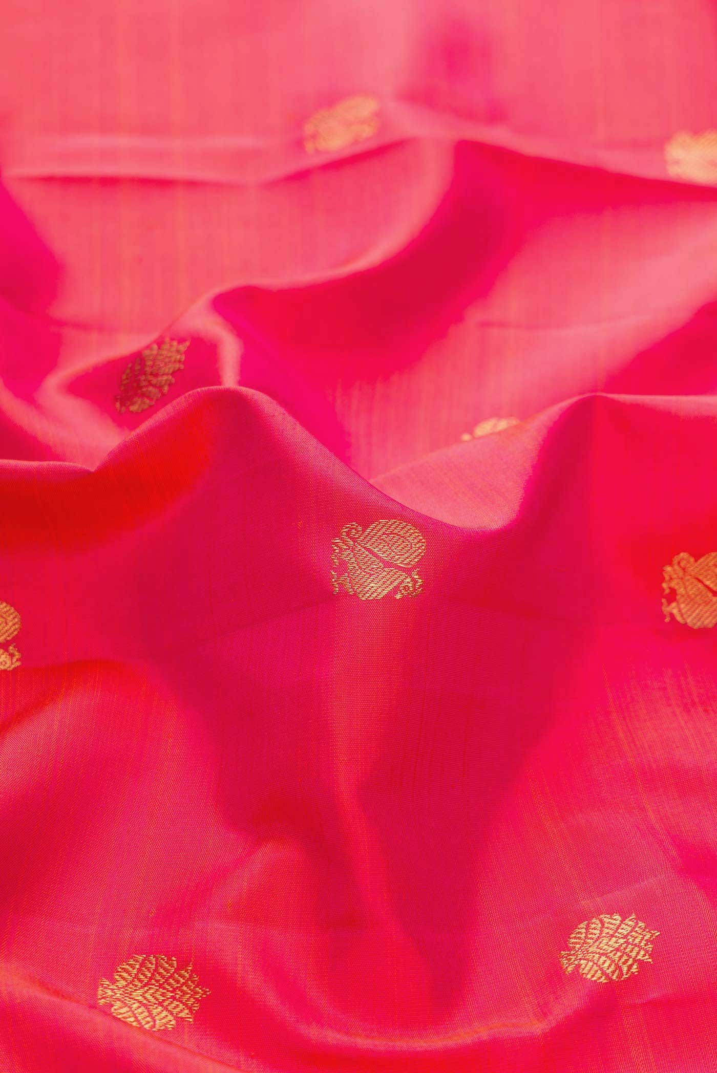 Pure Silk Pure Zari Coral Dual Tone Kanchipuram Saree