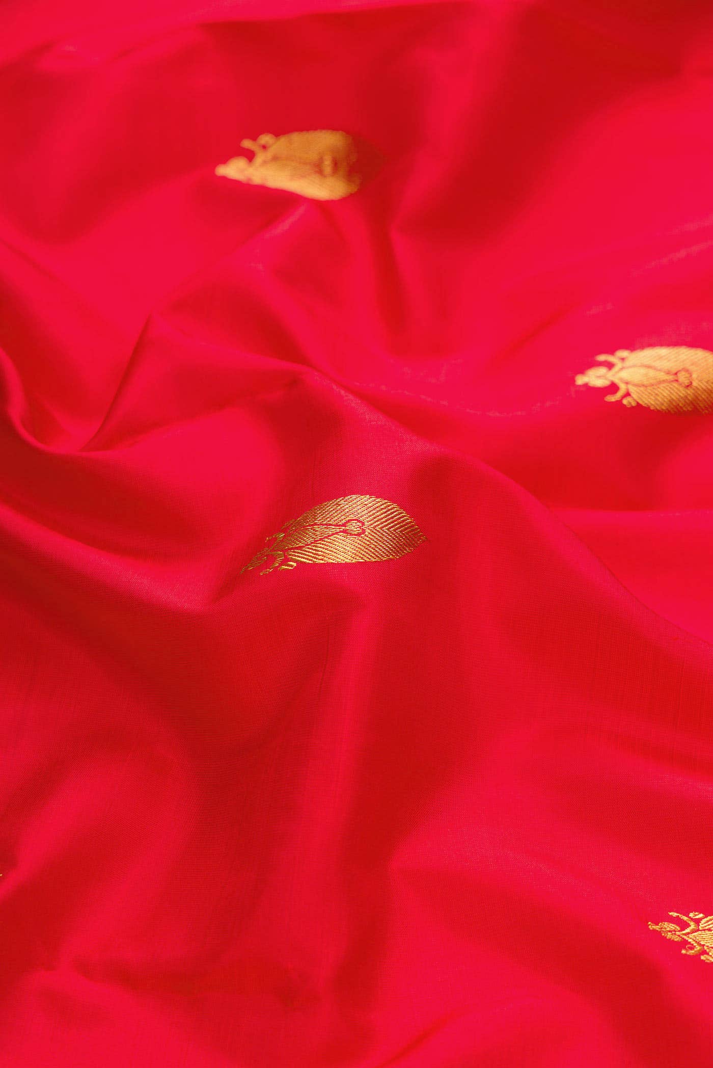 Red Dual Tone Kanchipuram Silk Saree