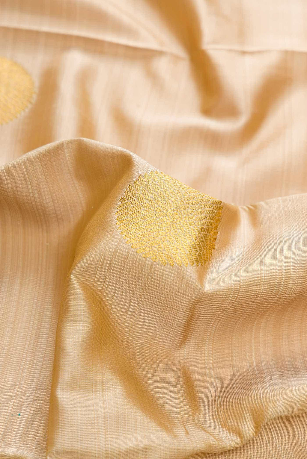 Pure Silk Pure Zari Beige Dual Tone Kanchipuram Saree