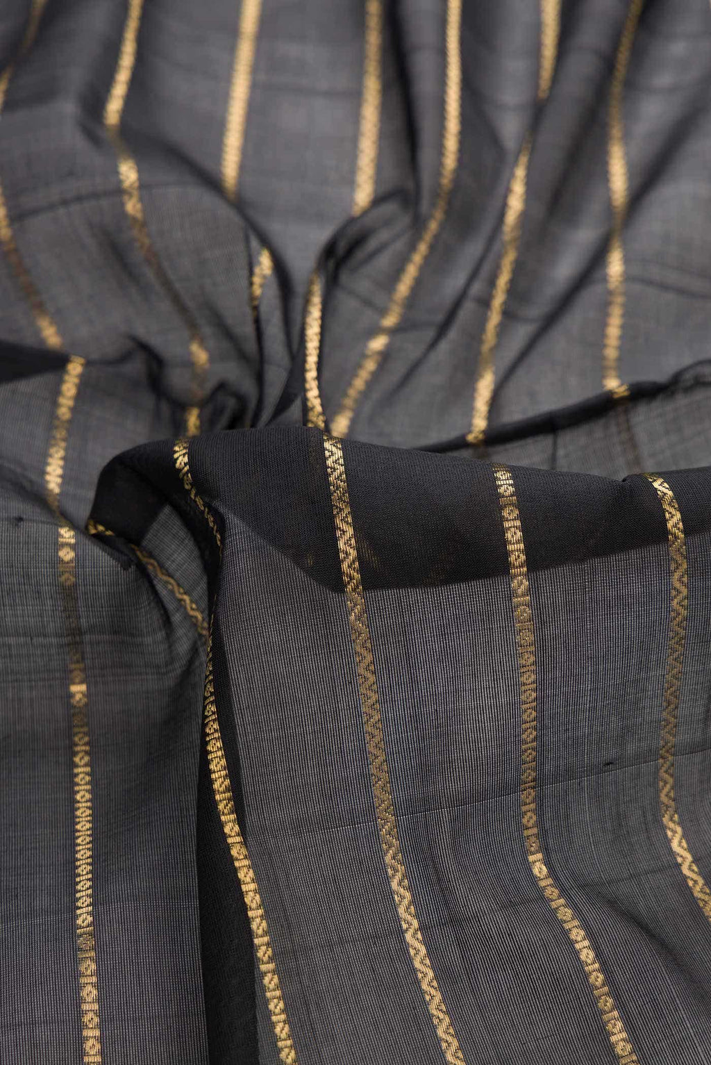 Black Dual Tone Silk Cotton Saree