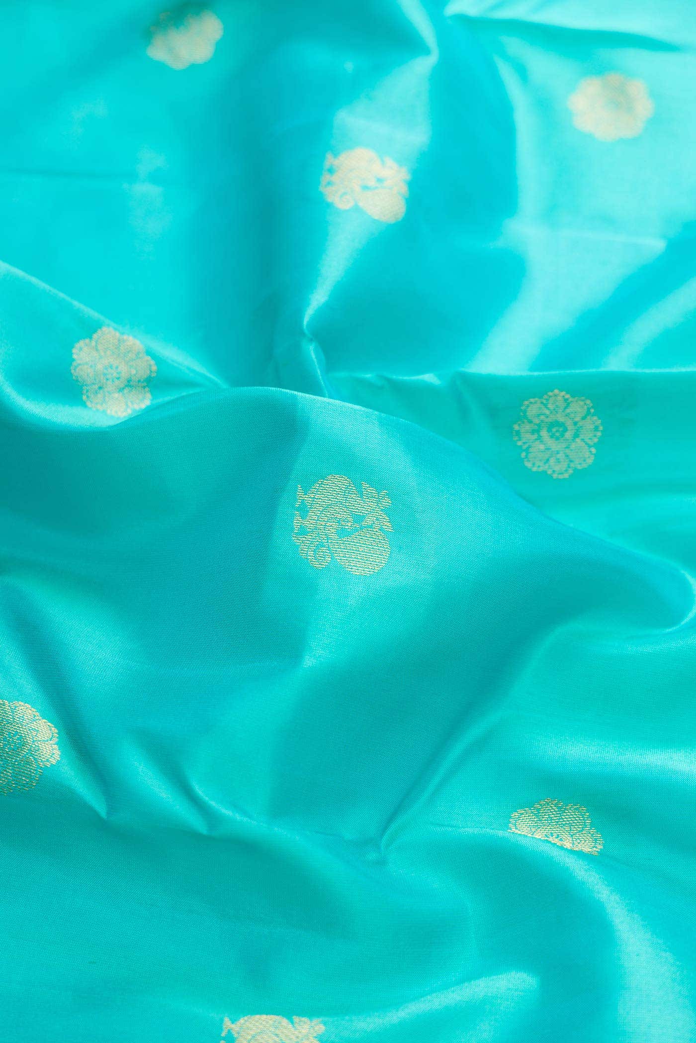 Sky Blue Dual Tone Kanchipuram Silk Saree